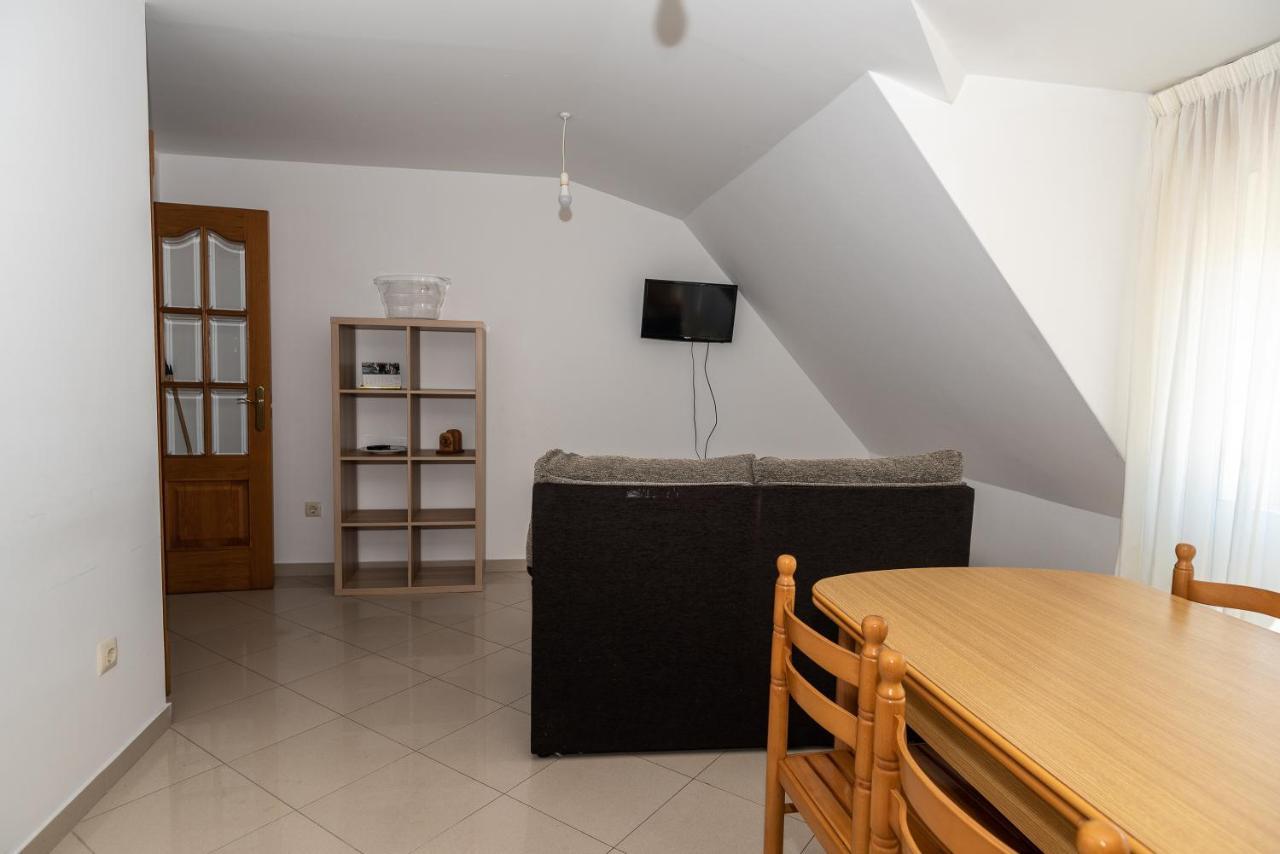 Apartamentos O Grove Exterior photo